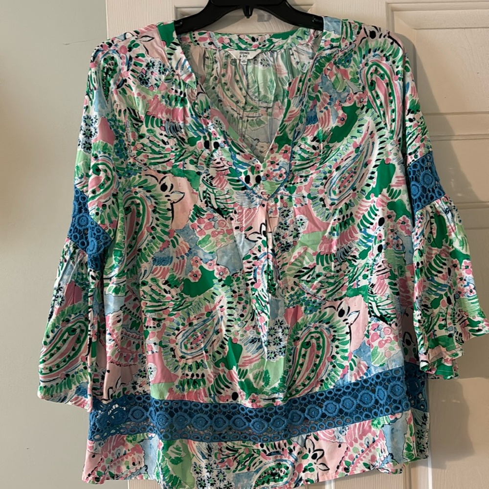 Net crown and ivy top